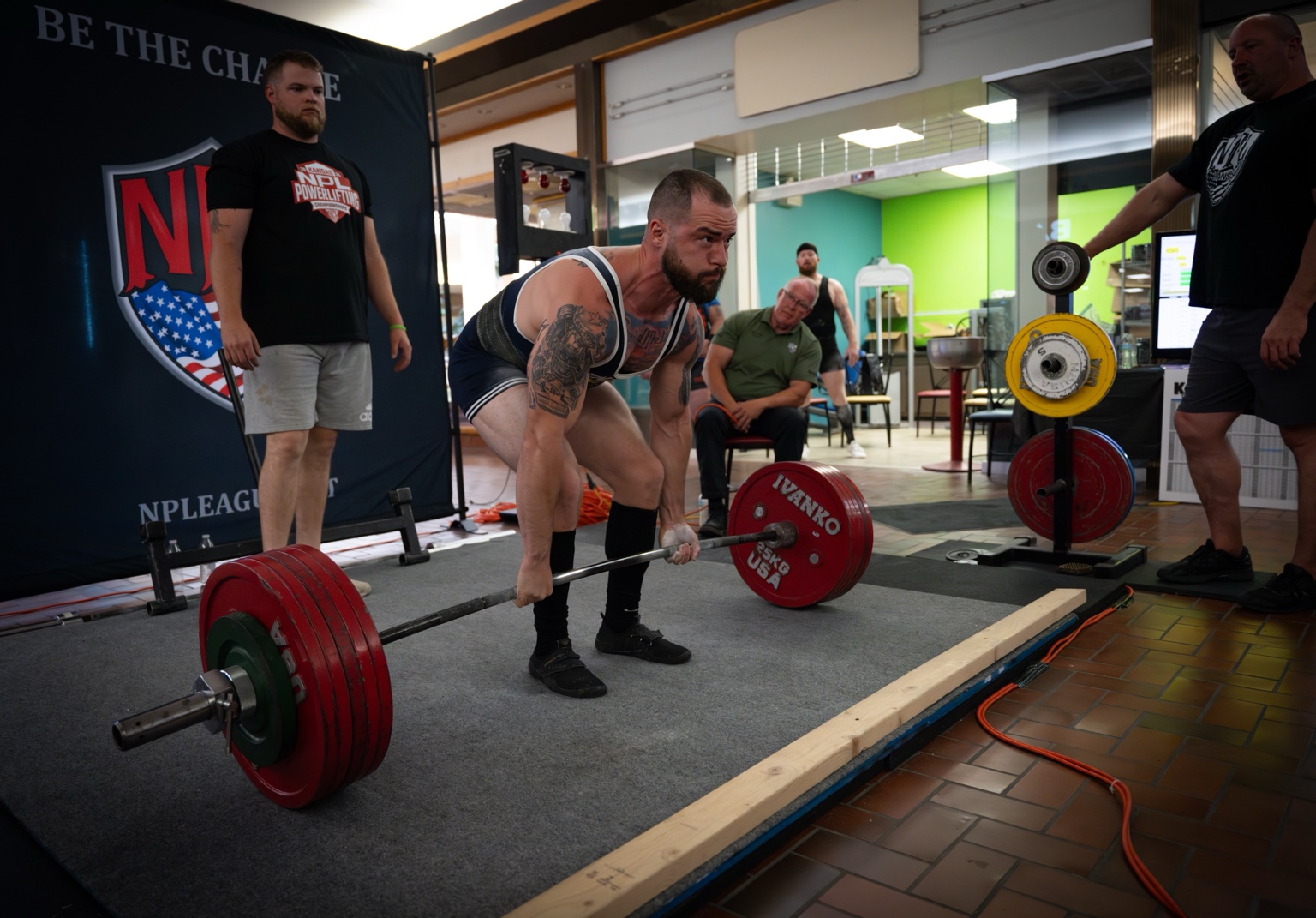 Matt deadlifting at a Salina powerlifting competition